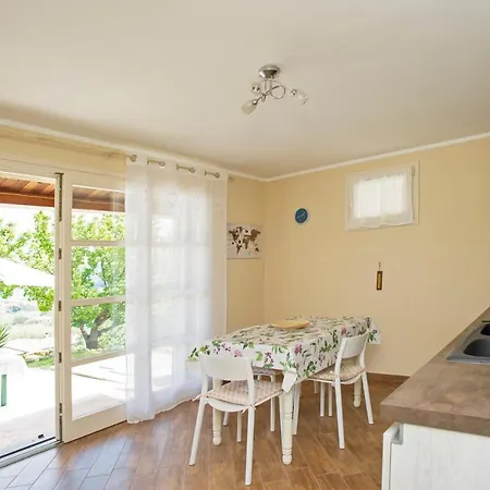 Apartment Bilocale Silvia Con Vista Mare - Goelba Portoferraio