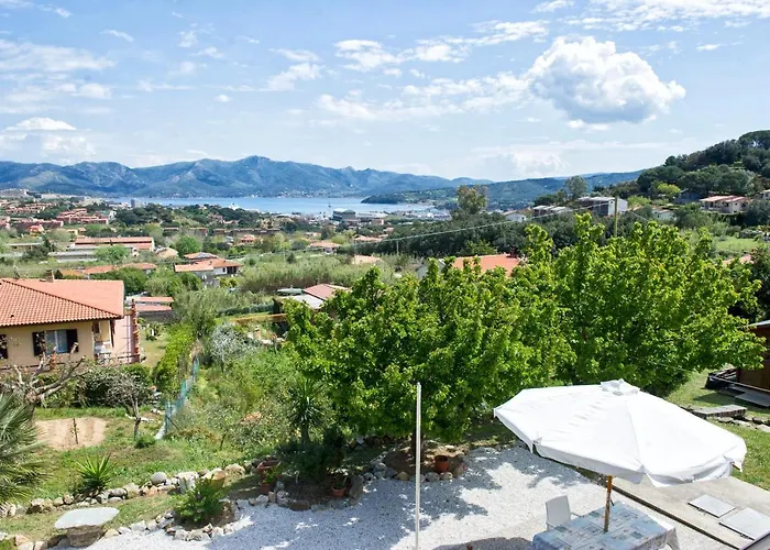 Bilocale Silvia Con Vista Mare - Goelba Lägenhet *